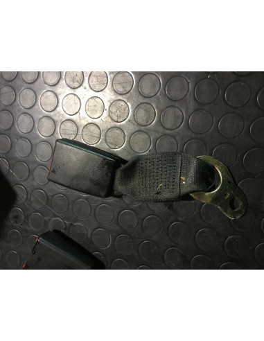 Attache ceinture arriere gauche BMW SERIE 3 E46 TOURING PHASE 2 BREAK Diesel