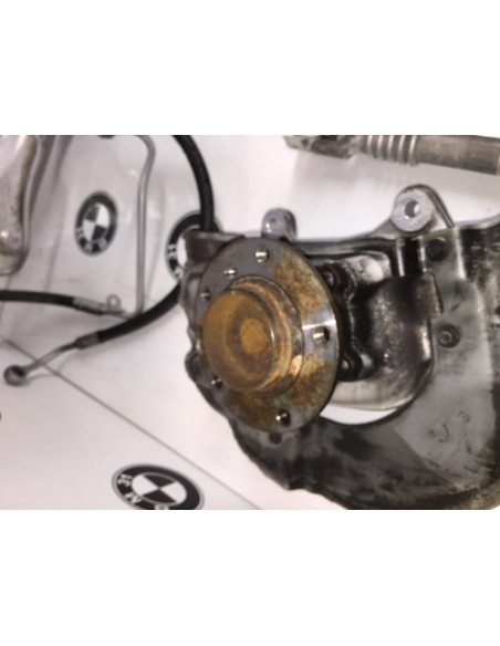 Moyeu avant droit BMW  