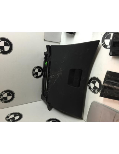 Boite a gants BMW SERIE 3 E46 PHASE 1 Essence