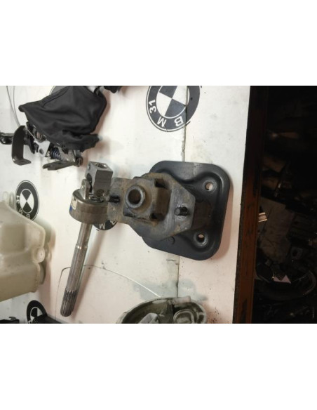 Support de pare chocs arriere BMW  