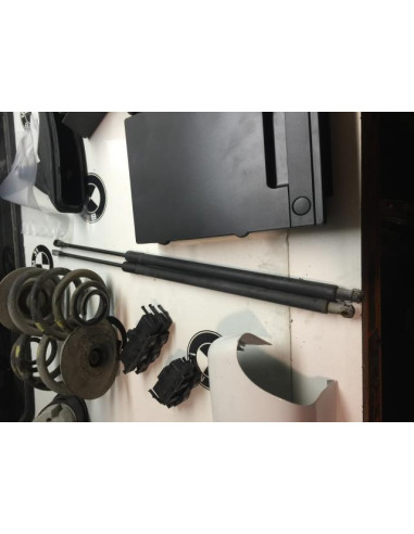 Verin de coffre BMW SERIE 3 E46 PHASE 1 Essence