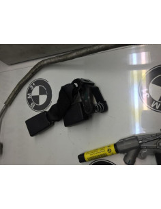 Attache ceinture arriere droit BMW  