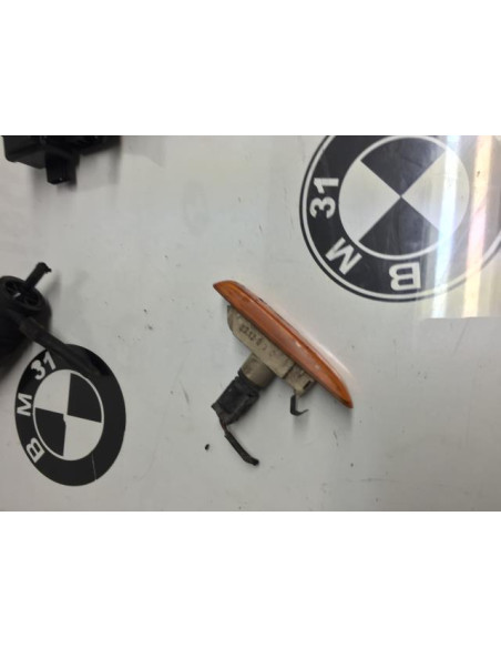 Repetiteur clignotant avant gauche (Feux) BMW SERIE 3 E46 PHASE 1 Essence