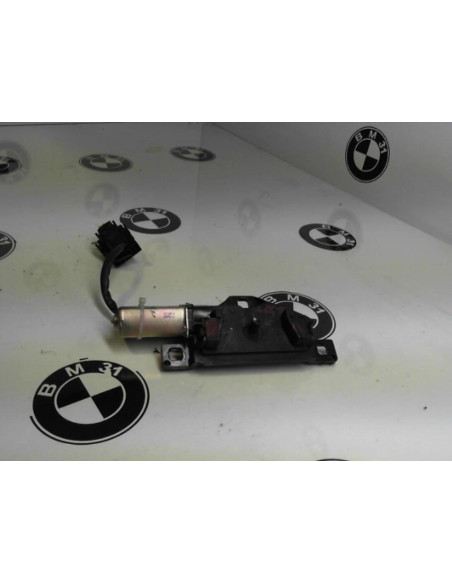 Serrure de coffre BMW  