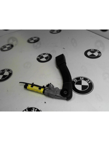 Attache ceinture avant droit BMW  