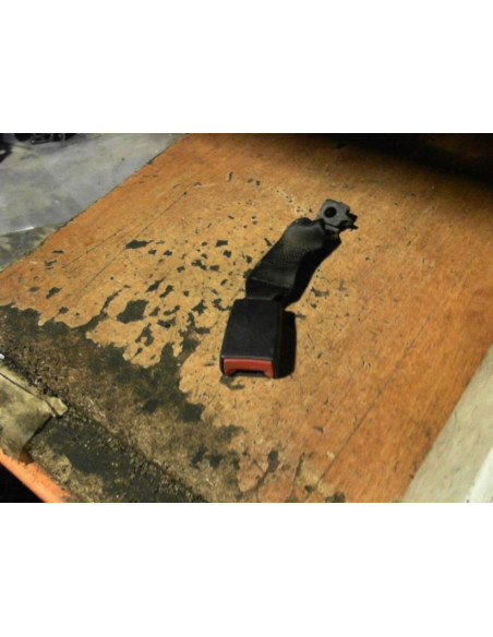 Attache ceinture arriere centrale BMW X3 E83 PHASE 1 Diesel