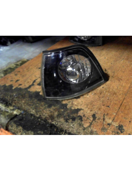 Optique avant secondaire gauche (feux)(clignotant) BMW  