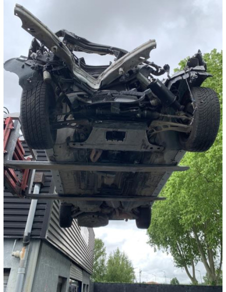 Vitre avant gauche BMW SERIE 3 E46 COMPACT PHASE 2 Essence