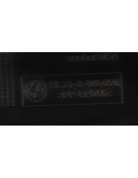 Pare boue arriere droit BMW X5 E53 Diesel