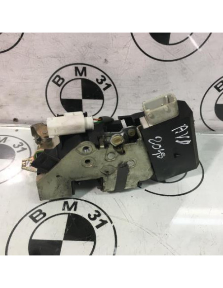 Serrure avant droit BMW SERIE 7 E38 Essence