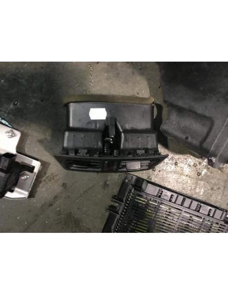 Console central (interieur plastique) BMW SERIE 3 (E90) PHASE 1 