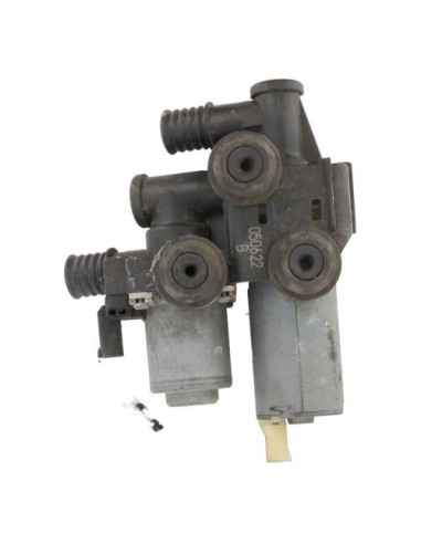 Pompe à eau BMW X3 E83 PHASE 1 Diesel