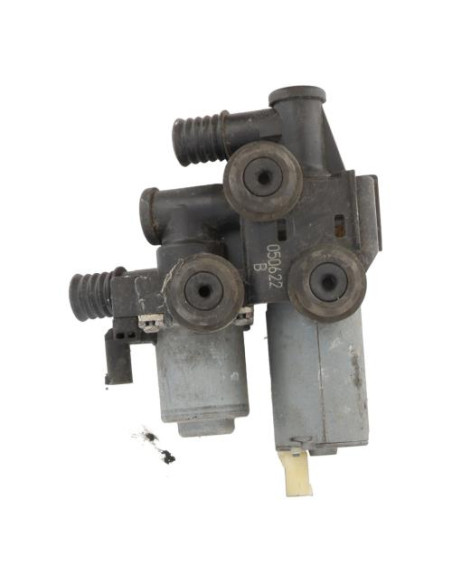 Pompe à eau BMW X3 E83 PHASE 1 Diesel