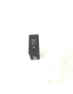 Prise port USB BMW SERIE 1 E87 PHASE 1 Diesel