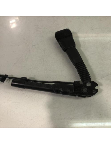 Pretensionneur de ceinture avant droit BMW SERIE 1 E87 PHASE 2 Essence