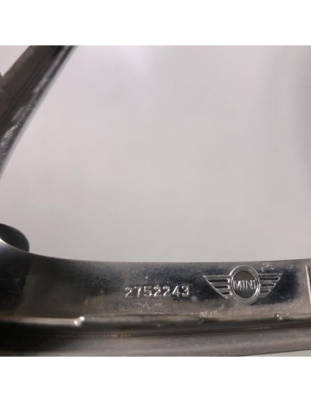 Enjoliveur de feu arriere gauche MINI MINI 2 R56 PHASE 1 Essence