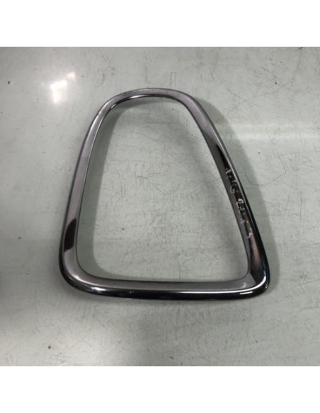 Enjoliveur de feu arriere gauche MINI MINI 2 R56 PHASE 1 Essence