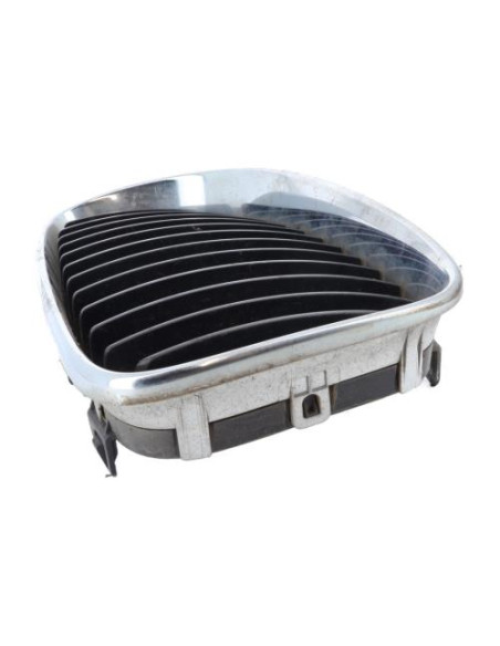 Grille de calandre gauche BMW SERIE 1 E87 PHASE 2 Diesel