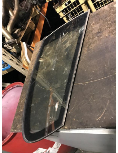 Vitre arriere droit BMW SERIE 1 E81 Diesel