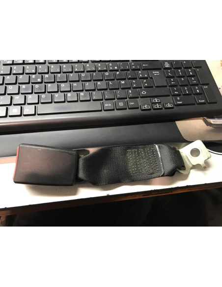 Attache ceinture arriere centrale BMW SERIE 3 E46 COMPACT PHASE 1 