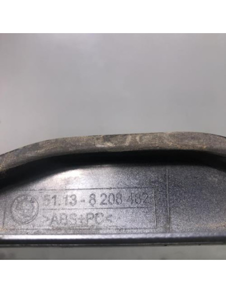 Enjoliveur moustache optique avant droit BMW SERIE 3 E46 PHASE 1 