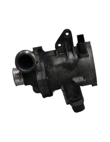 Pompe à eau BMW SERIE 1 E81 Essence