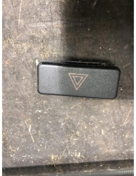 Bouton de warning BMW SERIE 3 E36 Essence