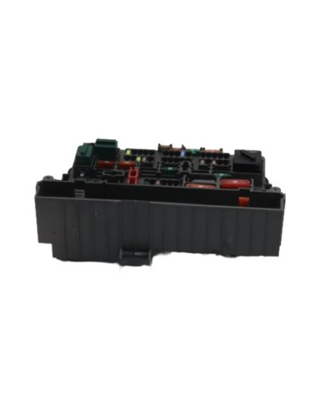 Porte fusible BMW SERIE 1 E81 Diesel
