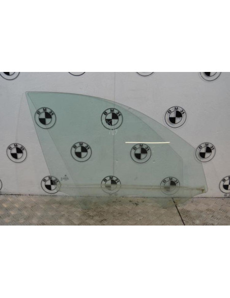 Vitre avant droit BMW SERIE 3 E90 PHASE 1 Diesel