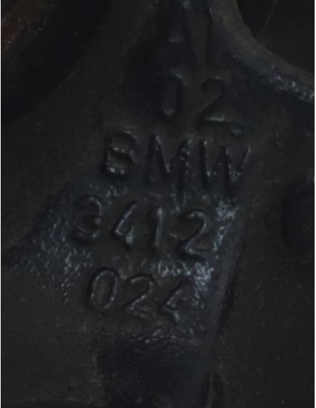 Fusee avant droit BMW X3 E83 PHASE 1 