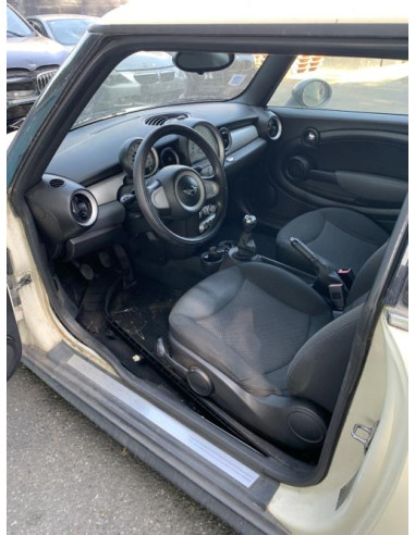 Poignee interieur avant droit MINI MINI 2 R56 PHASE 1 Essence