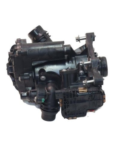 Pompe à eau BMW SERIE 1 F40 Essence