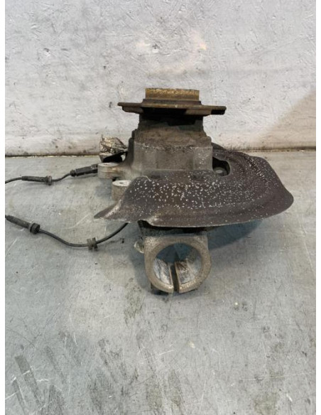 Fusee avant gauche BMW SERIE 1 F20 PHASE 2 Diesel