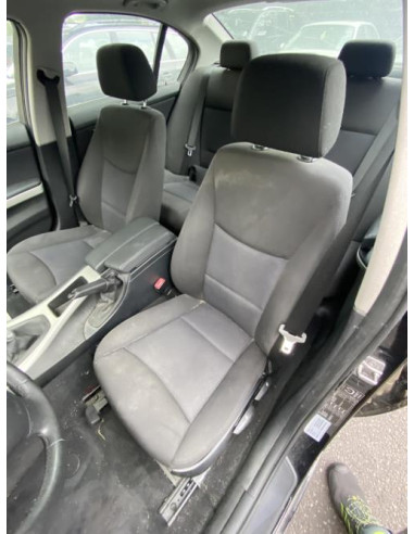 Attache ceinture arriere droit BMW SERIE 3 E90 PHASE 2 Essence