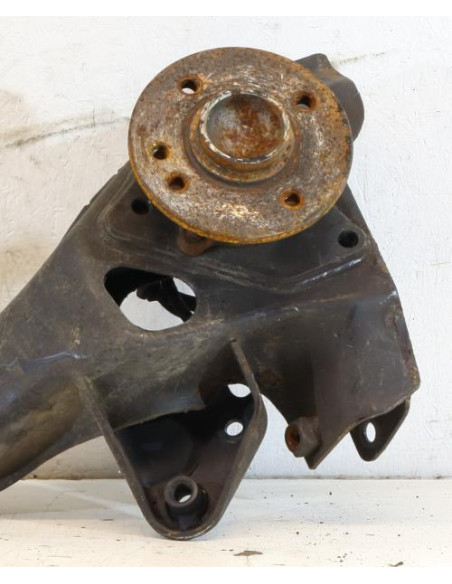 Fusee arriere gauche MINI MINI 1 R50/R53 PHASE 1 Essence