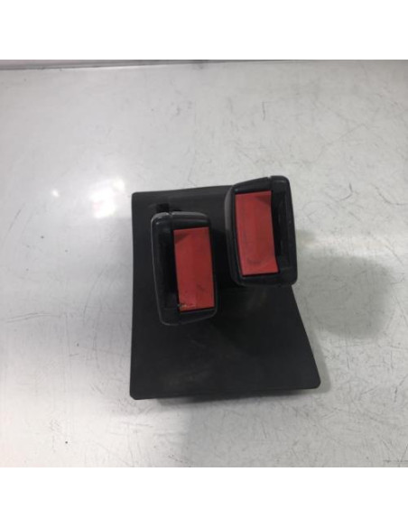 Attache ceinture arriere centrale MINI MINI 1 R50/R53 PHASE 1 Diesel