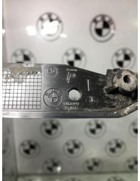 Support aile gauche BMW SERIE 3 E90 PHASE 1 Diesel