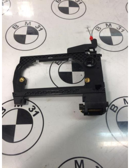 Support poignee porte avant droite BMW SERIE 5 E39 
