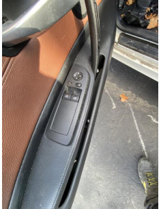 Interrupteur de leve vitre avant gauche BMW SERIE 1 E81 Diesel