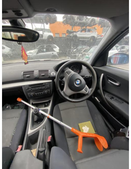 Porte avant gauche BMW SERIE 1 E87 PHASE 1 Essence