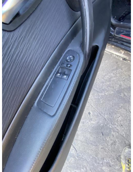 Grille de calandre droite BMW SERIE 1 E81 Diesel