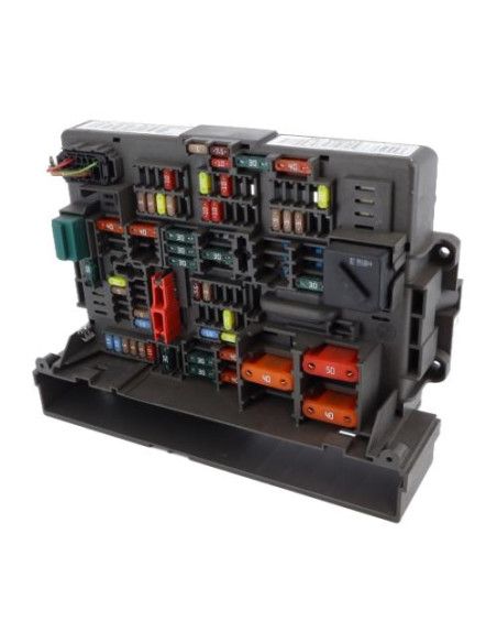 Porte fusible BMW SERIE 1 E82 COUPE Essence