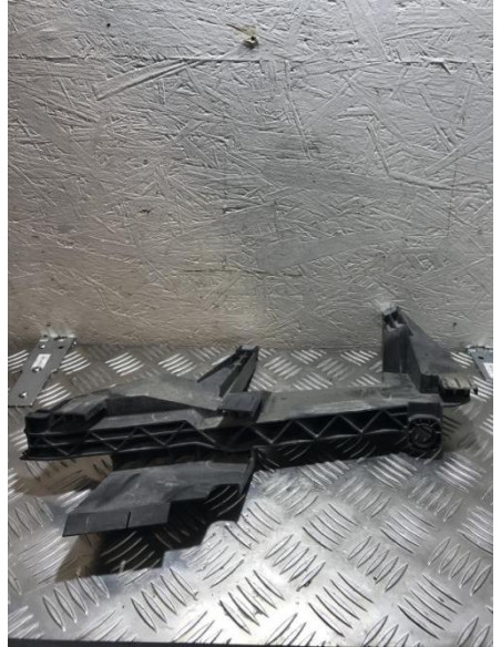 Support de phare gauche (tôle) BMW X3 E83 PHASE 2 Diesel