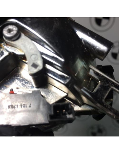 Poignee porte coffre BMW  Essence