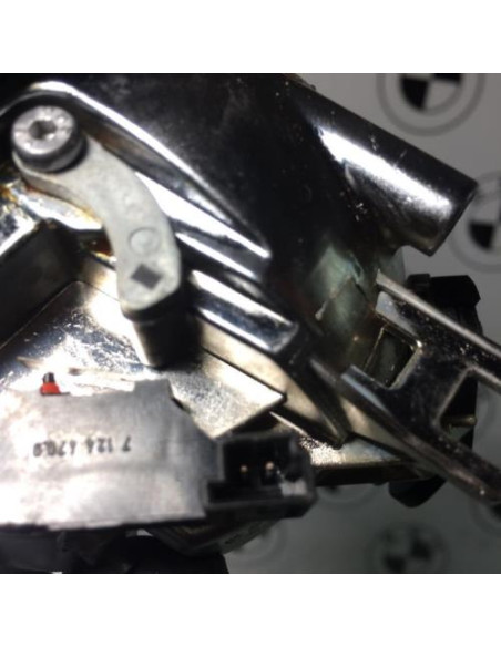 Poignee porte coffre BMW  Essence