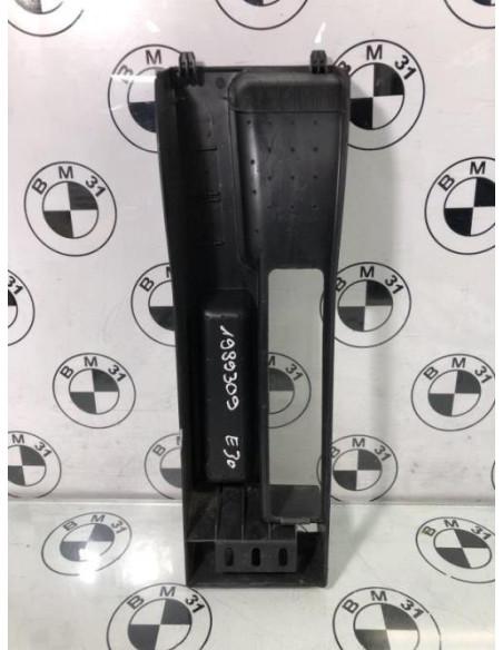 Console central (interieur plastique) BMW SERIE 3 E30 