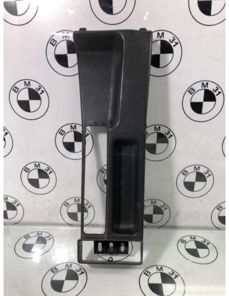 Console central (interieur plastique) BMW SERIE 3 E30 