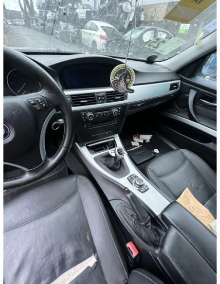 Panneau de porte avant gauche BMW SERIE 3 E90 PHASE 2 Diesel