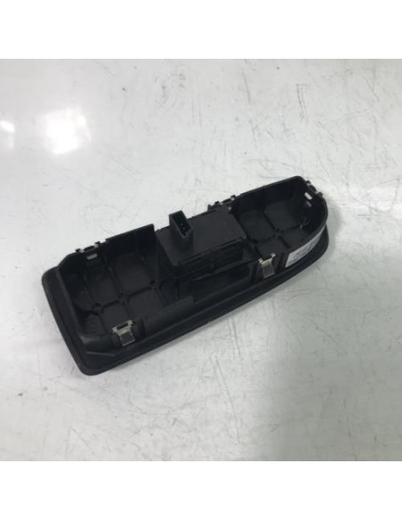 Interrupteur de leve vitre avant droit BMW SERIE 1 E87 PHASE 1 Diesel