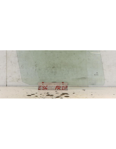 Vitre arriere droit BMW SERIE 3 E36 